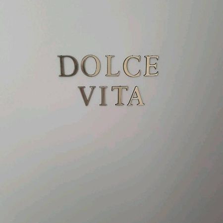 Le Dolce Vita - Centre Historique, Proche Toutes Commodites, Stationnement Aise, Wifi-Netflix 니오르 외부 사진